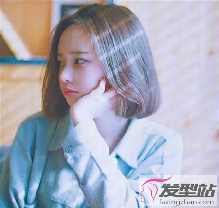 最新女生短发2018 选择爆款时髦一年