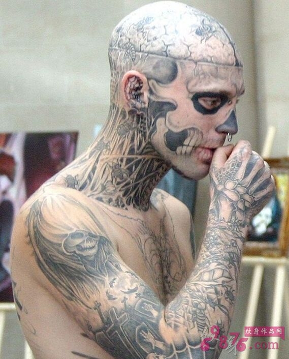 男子恐怖骷髅头部刺青全身纹身图案