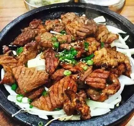 奶油味宋时:喜欢吃肉的人都可爱
