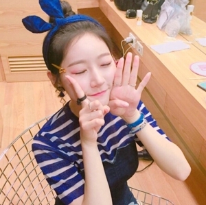 樱桃小口女生姐妹闺蜜头像