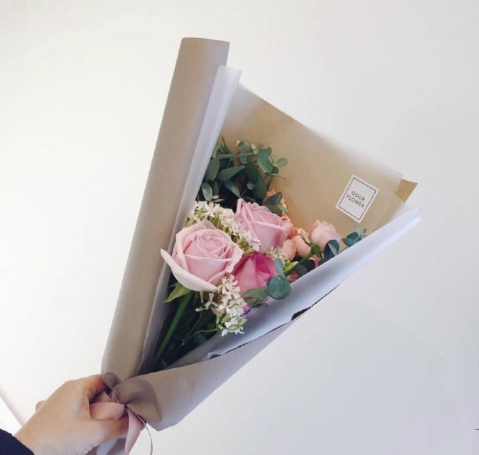 叶祁：二月 愿每一天都有好心情 ​。 ​​​​