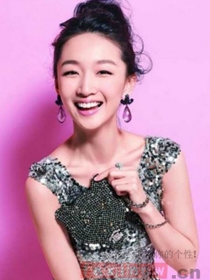 各色各样的丸子头 凸显时尚迷人范