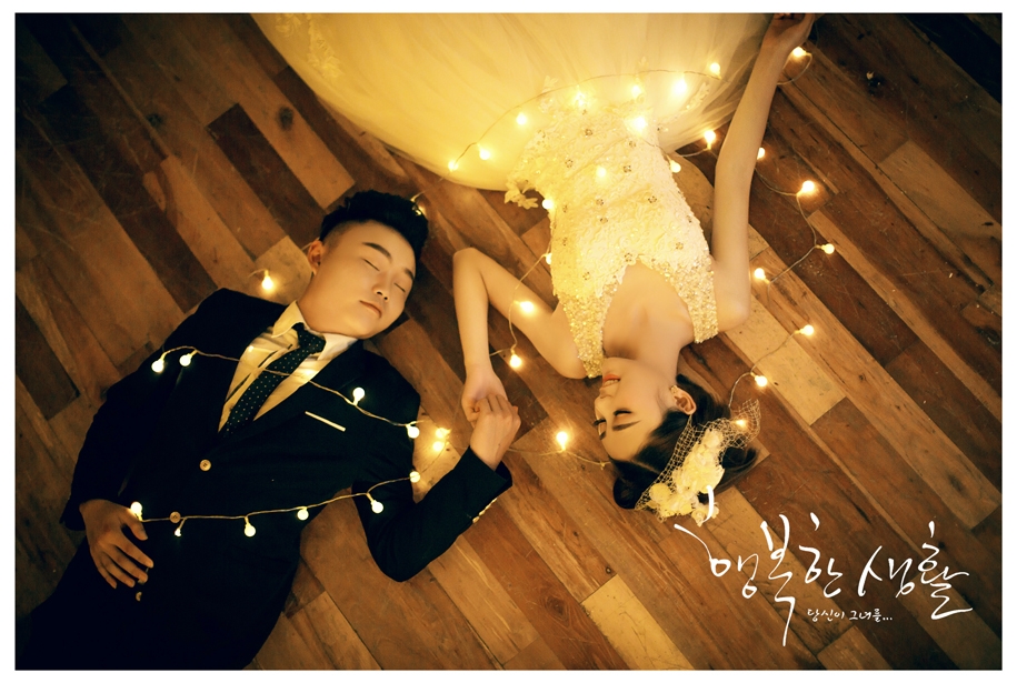 灯下美人 婚纱照