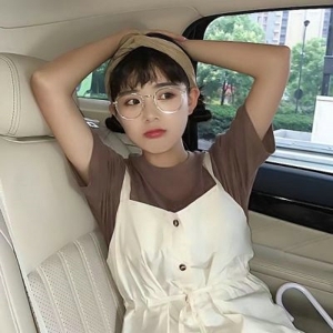 清艳脱俗唯美女生头像图片大全
