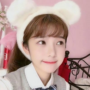 清艳脱俗唯美女生头像图片大全