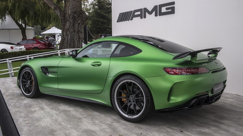 梅赛德斯AMG GTR桌面壁纸