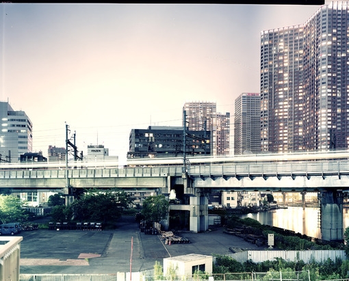 川流不息的交通道路夜景美图