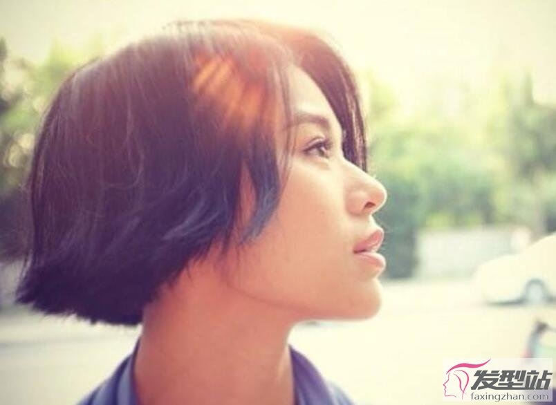 女人失恋后为什么喜欢剪短发？她们的短发造型比热恋时还好看！