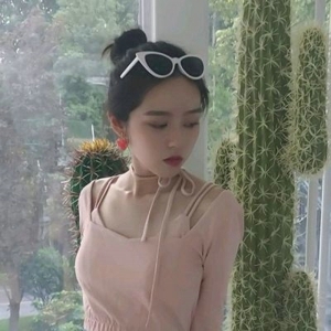 清艳脱俗唯美女生头像图片大全