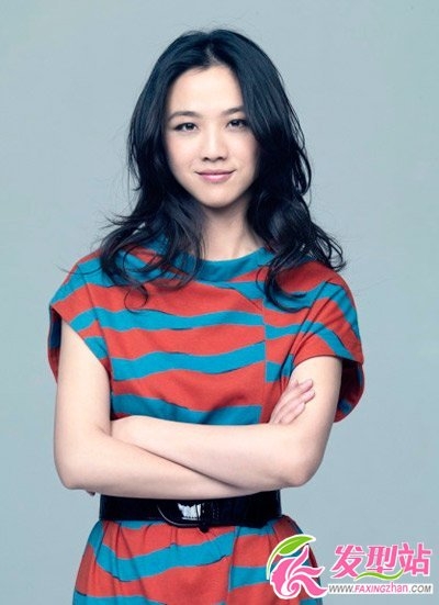 韩式中分中长发发型图片 打造显瘦修颜女神气质