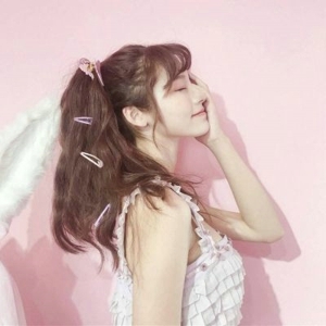 清纯可爱甜美领家女孩微信头像