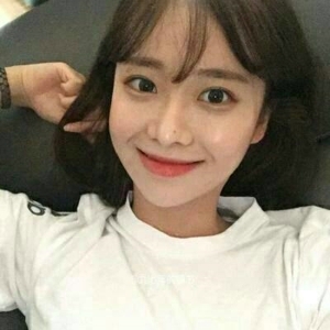 清丽绝俗唯美纯洁女生头像吧
