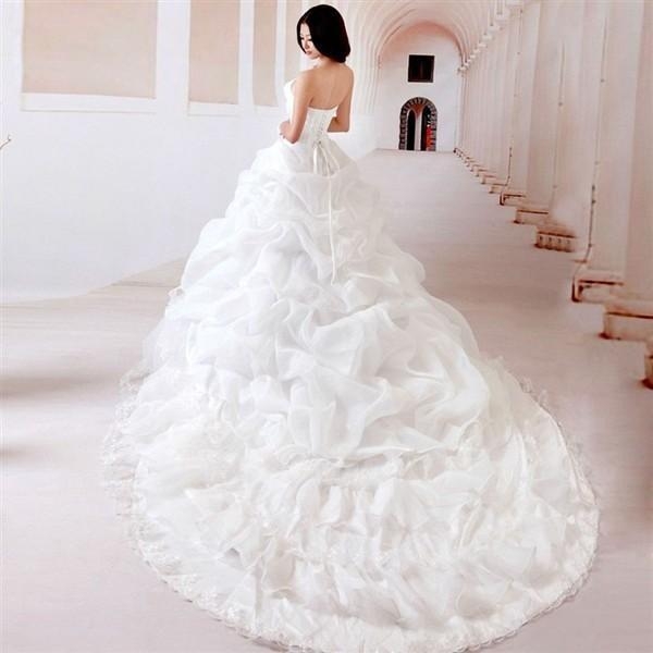 我想是每个女孩都有一个婚纱梦