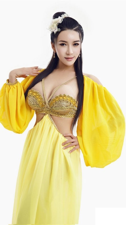 龚玥菲金色性感长裙手机壁纸
