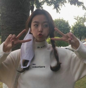 天真丽质唯美女生qq头像