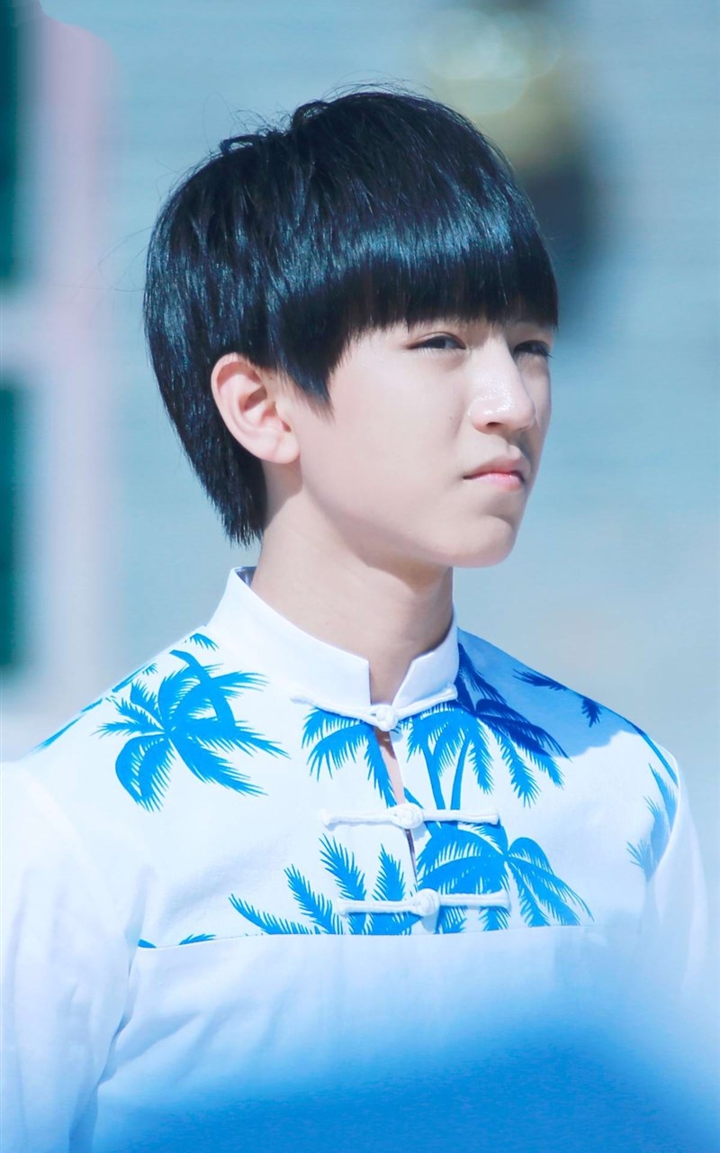 TFboys队长王俊凯图片手机壁纸下载