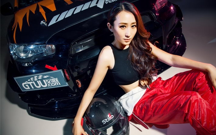 EVO&STI改装车美女模特桌面壁纸