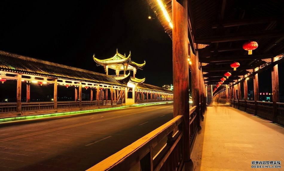 江西婺源景观桥夜景高清摄影图片
