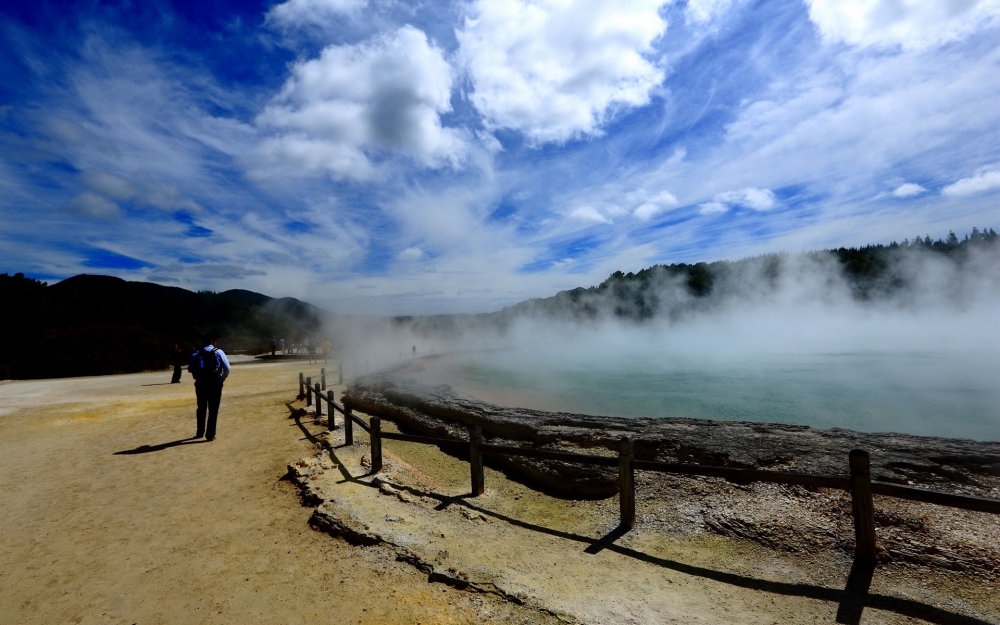 新西兰香槟池风景壁纸