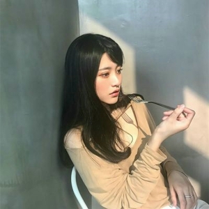 清艳脱俗唯美女生头像图片大全