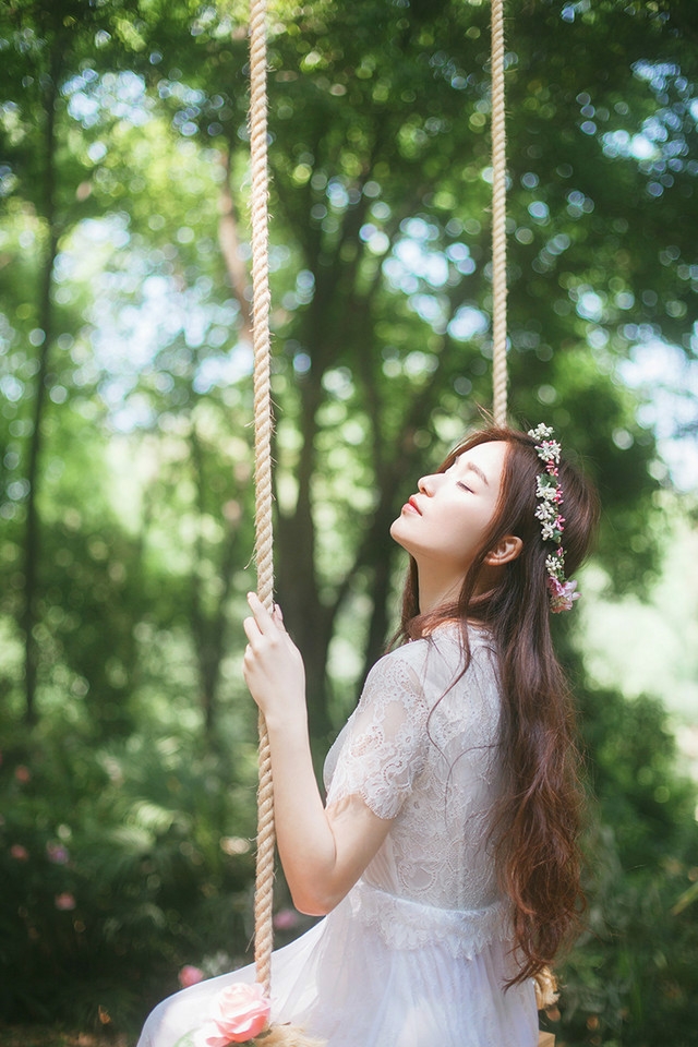 我不想一个擦肩，错过你整个人生