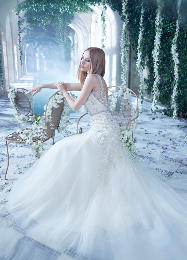 小希：每个女孩都有个婚纱梦