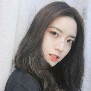 清纯可爱甜美领家女孩微信头像