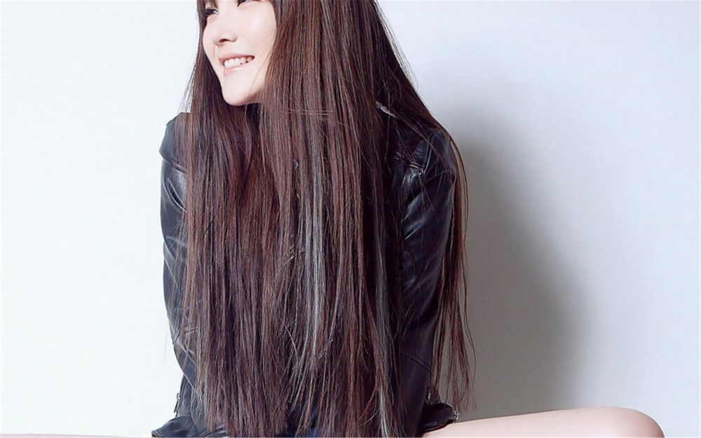 清纯可爱女孩甜美气质写真桌面壁纸
