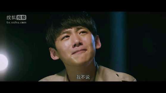 请让我以朋友的名义，继续爱你