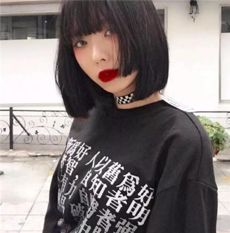 原宿风精灵短发 冷艳甜美无压力切换