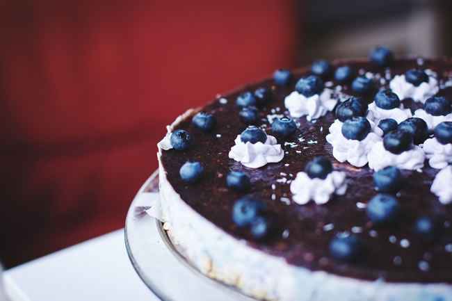 超漂亮的蓝莓水果蛋糕图片