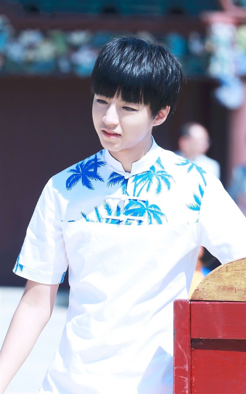 TFboys队长王俊凯图片手机壁纸下载