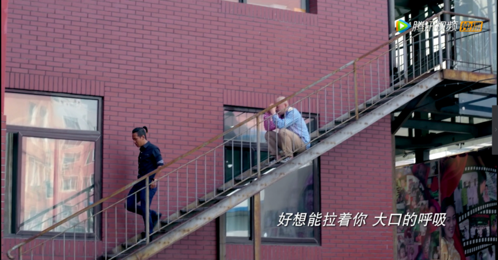 你有很多人可我只有你