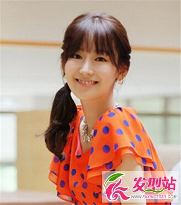 甜美系女生必备发型 清新可爱发型让你更出众