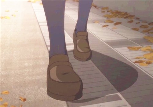 余生很长，何必慌张，爱你的人总会来