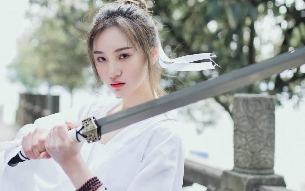 唯美养眼汉服美女写真桌面壁纸下载