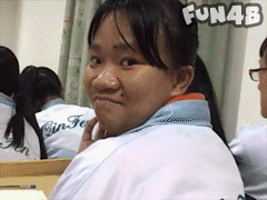 丑女回头么么哒看你