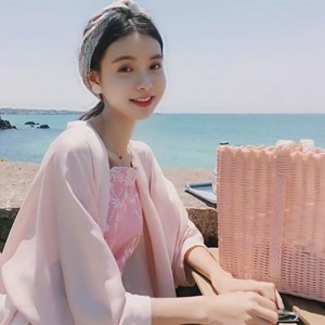 清艳脱俗唯美女生头像图片大全