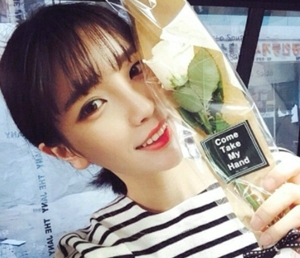 高清唯美清纯美女意境女生头像