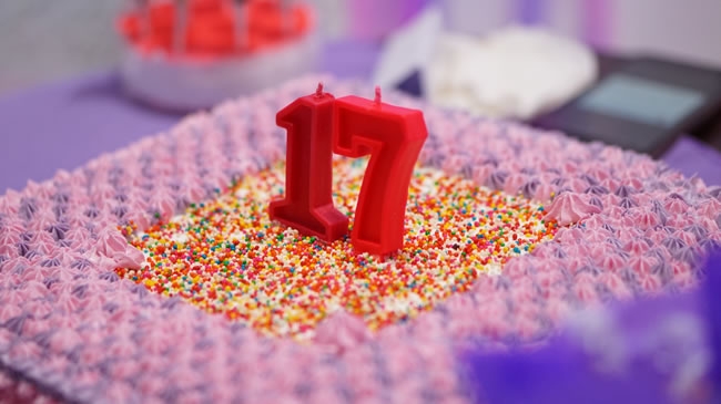 17岁欧式生日蛋糕图片