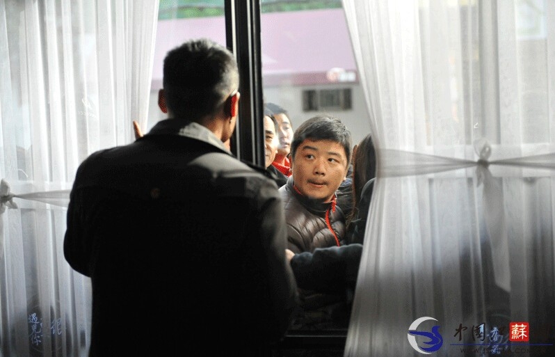 “国民岳父”韩寒南京餐厅开张