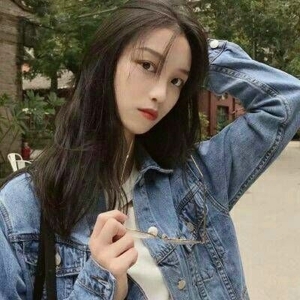 帅气任性美女qq微信头像
