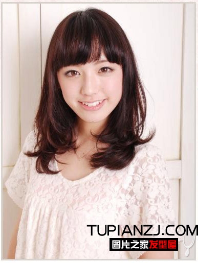 菱形脸女生发型设计 卷发甜美妩媚