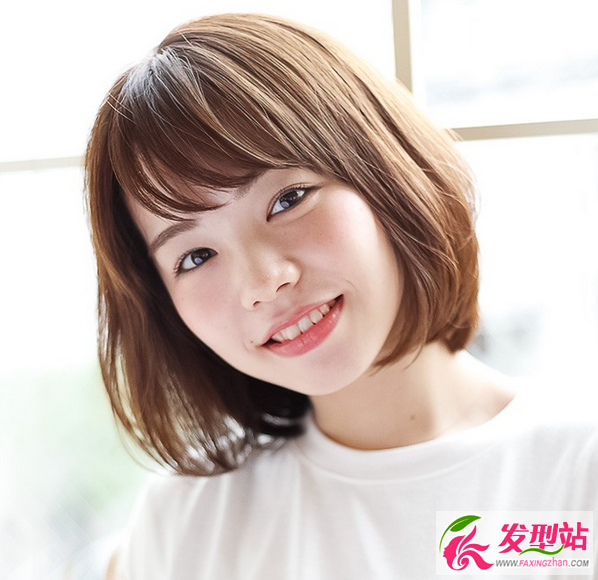 圆脸女孩子剪短发 可爱圆脸女生短发发型设计