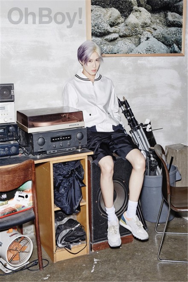 SHINEE李泰民画报写真高清手机桌面壁纸下载