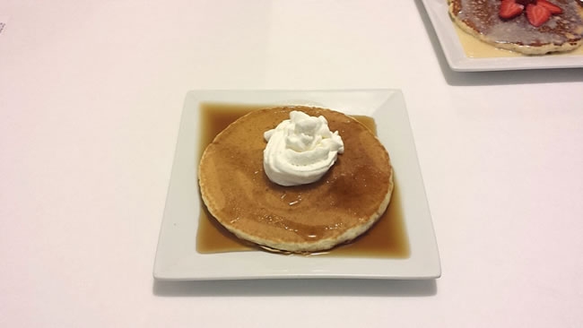 奶油煎饼蛋糕图片