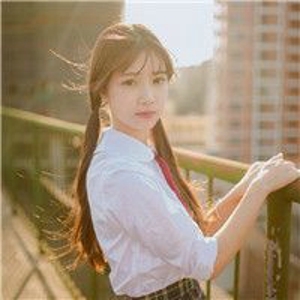 将你锁紧进心底，将记忆彻底记忆   善解人意美丽四射唯美女生头像