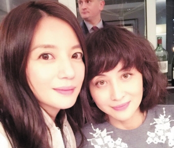 李连杰老婆是谁？李连杰前妻54岁利智近照