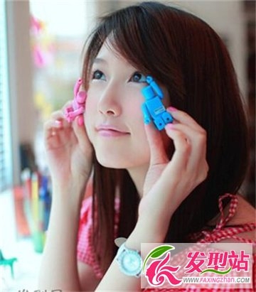 简单女生长发 迷人千遍不是罪
