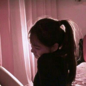 帅气任性美女qq微信头像